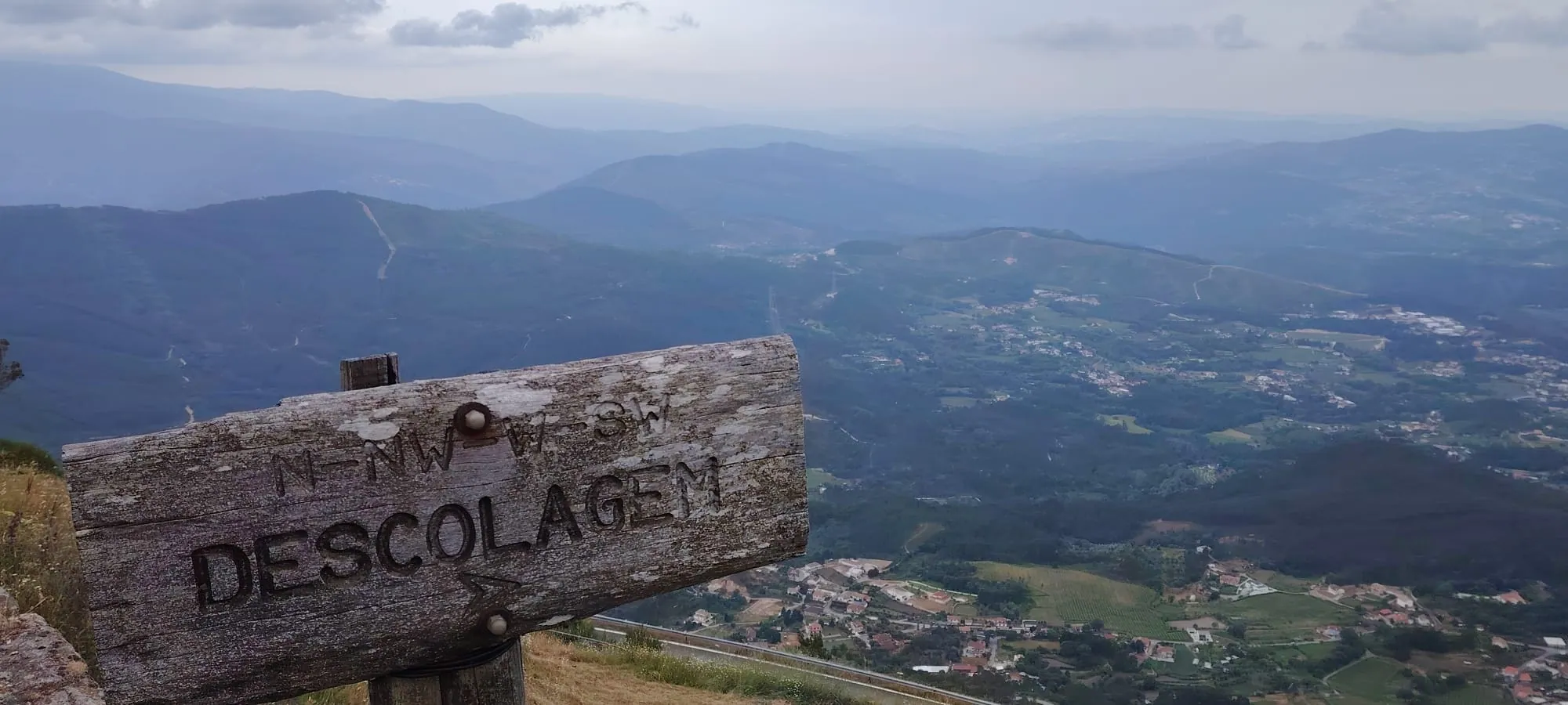 Miradouro da Descolagem sobre o vale do Alvão